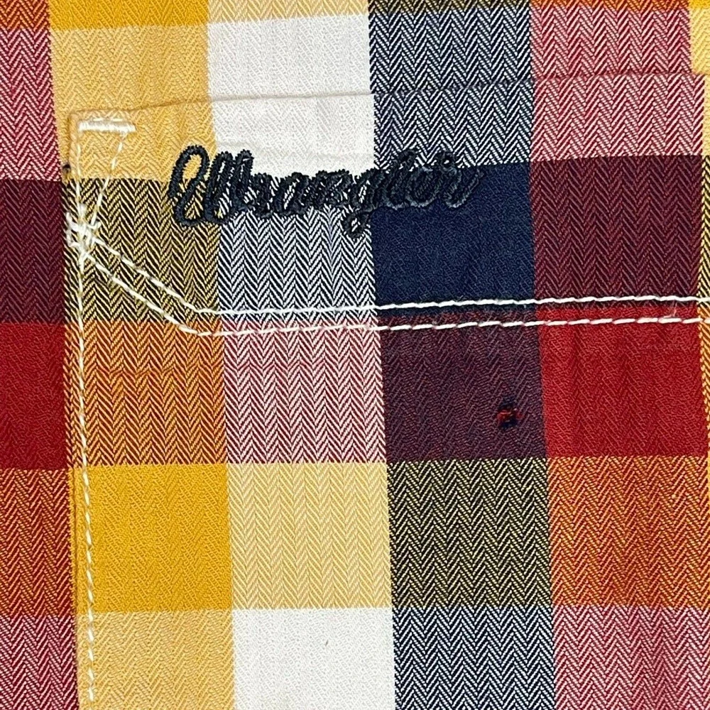 Wrangler shirt adult